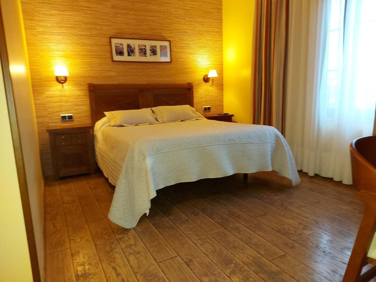 Rural Venta Del Alon 2*