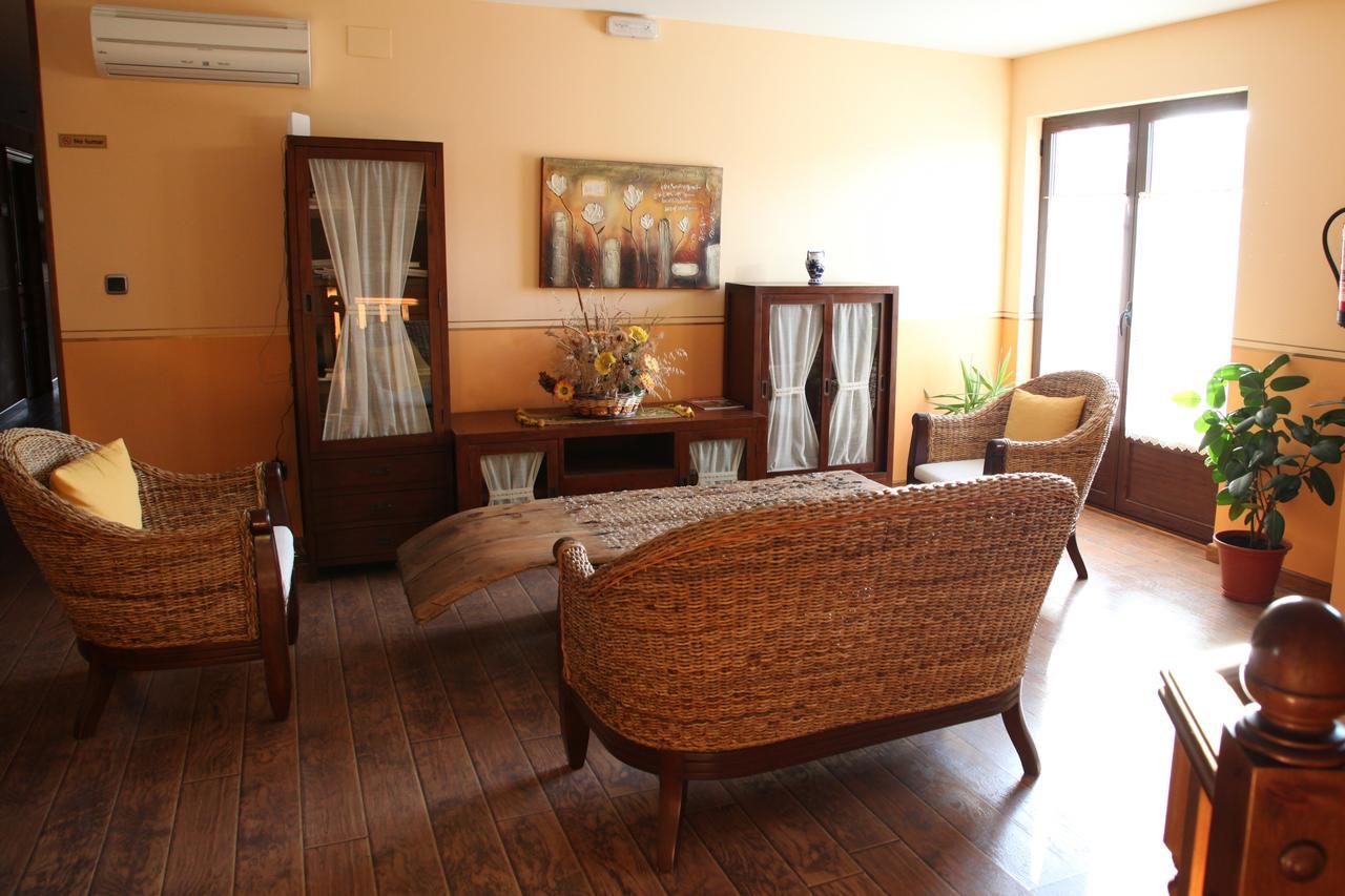 Hotel Rural Venta Del Alon 2*