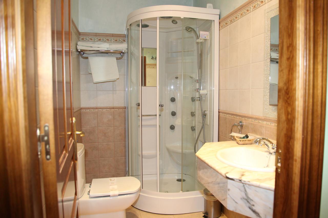 Rural Venta Del Alon 2*